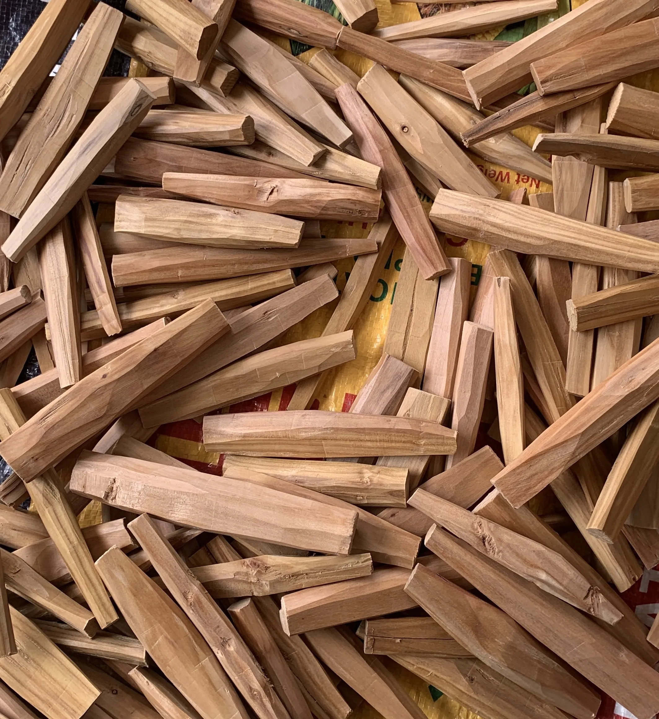 Muttha – Sandalwood (5 Inch) | Pure Natural Sandalwood Stick from Kannauj - Image 2